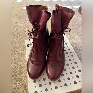 Eleganza wine leather side zip Boots